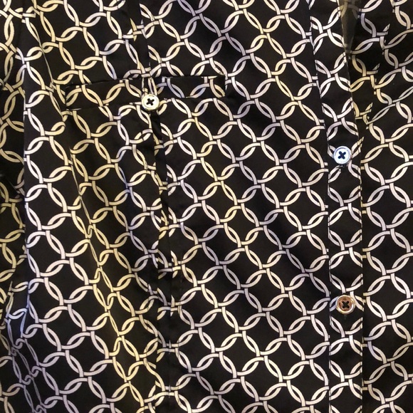 Women’s button down - Picture 3 of 4